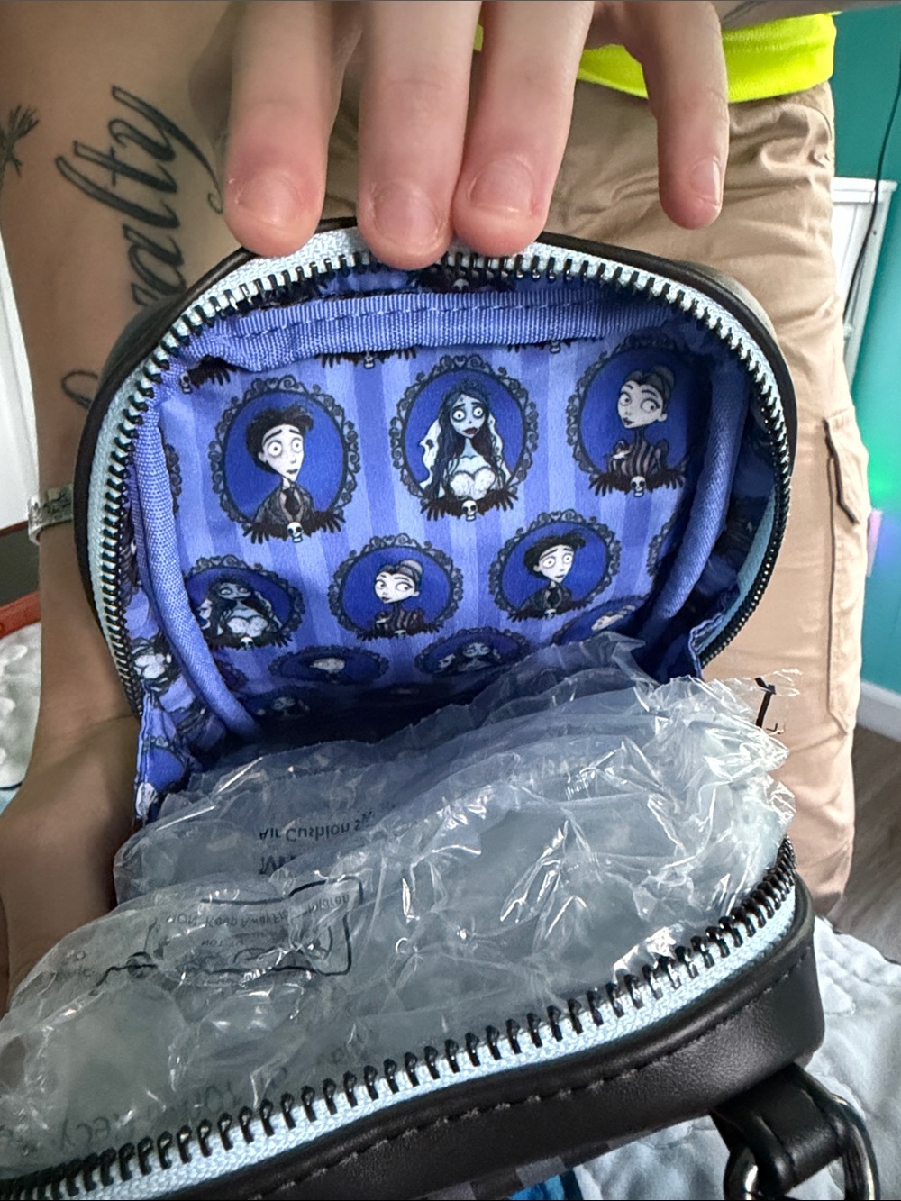NWT Tim Burton’s The Corpse Bride Mini Crossbody and Coin Purse - Picture 5 of 6
